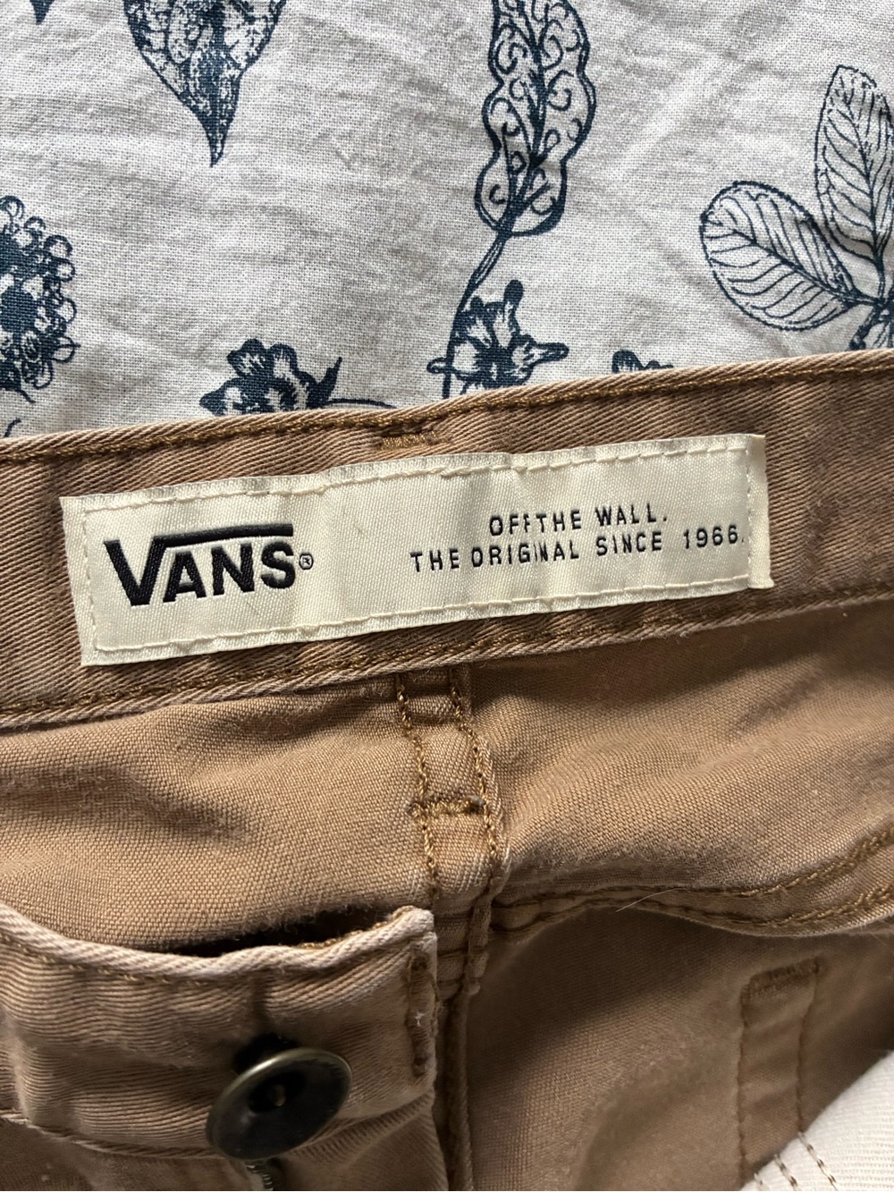Vans Men’s beige Straight-Leg Chinos - Picture 3 of 5